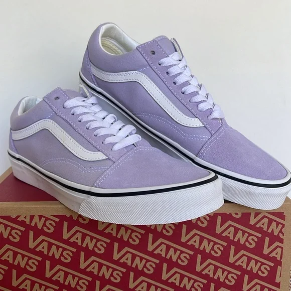 Vans WMNS Old Skool
Color Theory Purple Heath
VN0A5JMIZS0
Sneakers - Picture 4 of 16